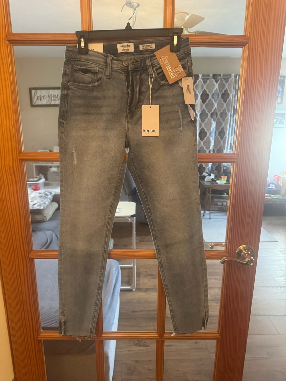 Womens size 4/27 Kensie jeans
